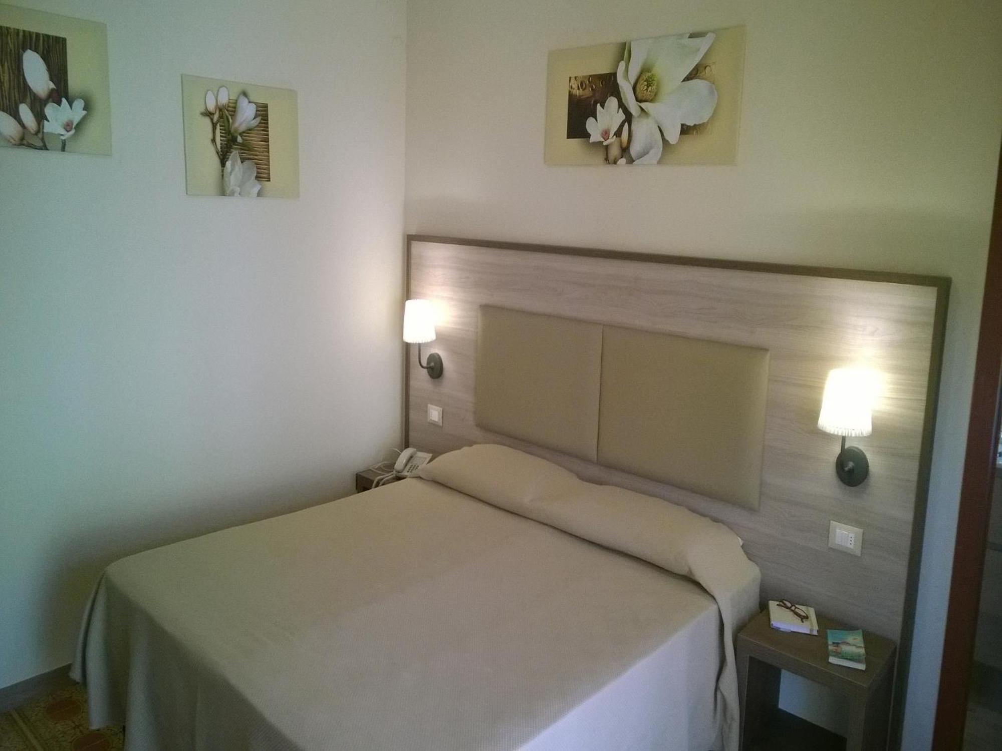 Aparthotel Amelia Dream View Momigno Kültér fotó