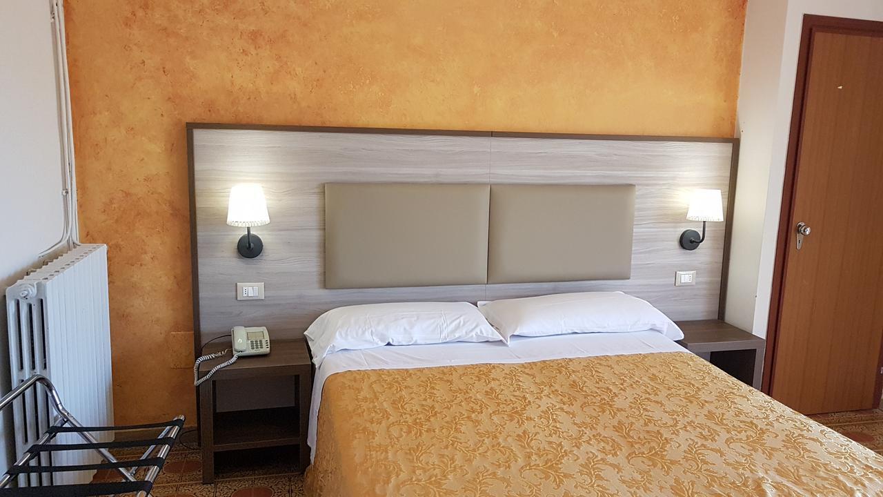 Aparthotel Amelia Dream View Momigno Kültér fotó