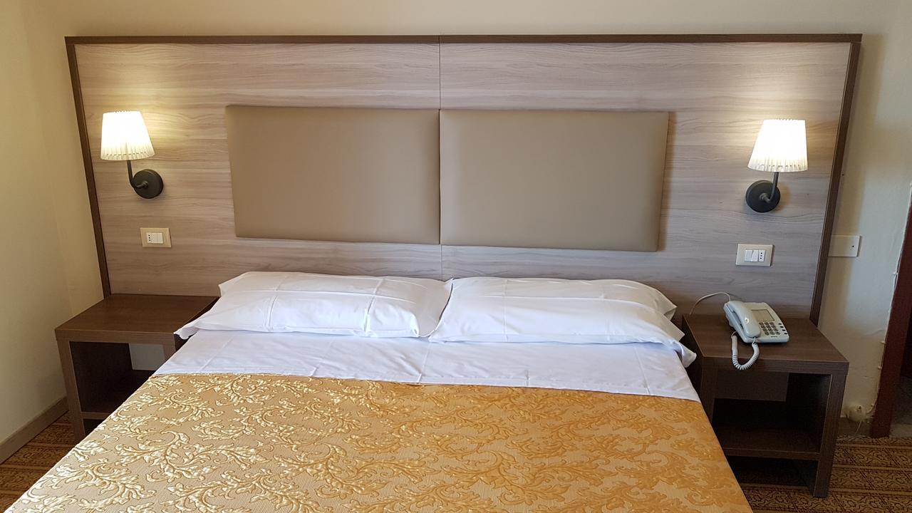 Aparthotel Amelia Dream View Momigno Kültér fotó